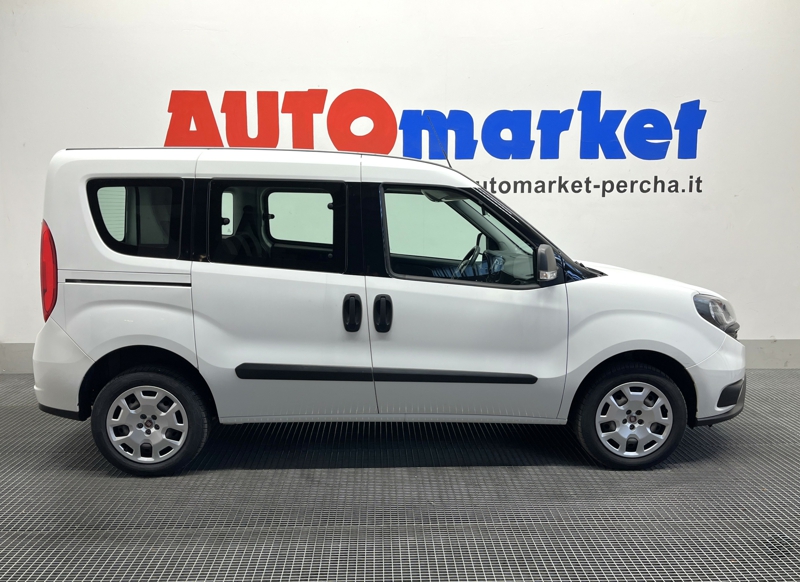 veicoli_commerciali_scheda.php?locale=de&IDVEICOLO=1S10659