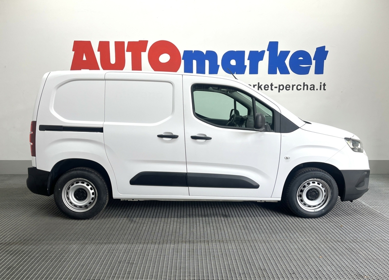 veicoli_commerciali_scheda.php?AUTO_VEICOLOPage=13&IDVEICOLO=1S10792