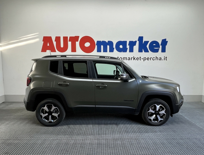 veicoli_scheda.php?AUTO_VEICOLOPage=5&locale=it&IDVEICOLO=1S11194