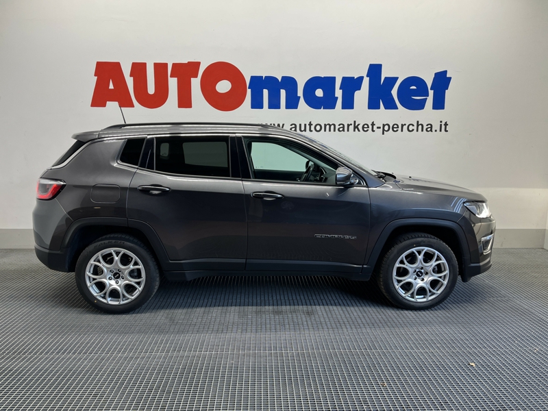 veicoli_scheda.php?AUTO_VEICOLOPage=5&locale=de&IDVEICOLO=1S11225