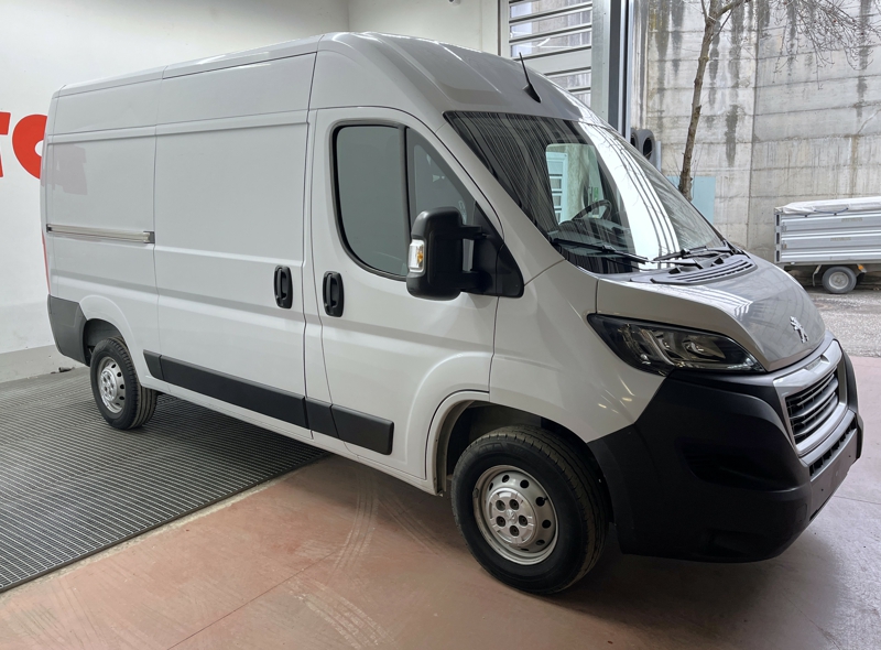 veicoli_commerciali_scheda.php?locale=de&IDVEICOLO=1S11388