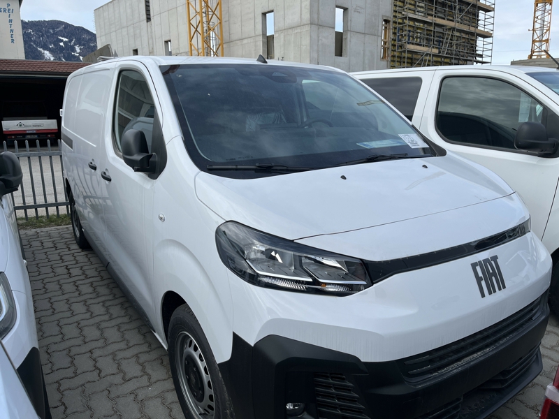 veicoli_commerciali_scheda.php?LIST_AUTOPage=3&locale=it&IDVEICOLO=1S11483