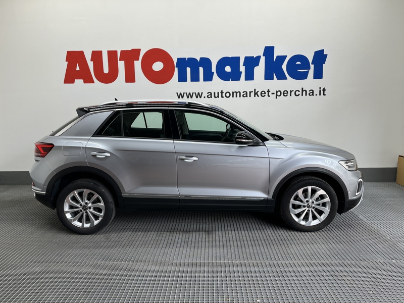 veicoli_scheda.php?AUTO_VEICOLOPage=15&locale=it&IDVEICOLO=1S11743