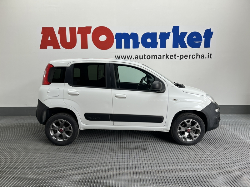 veicoli_commerciali_scheda.php?LIST_AUTOPage=3&locale=it&IDVEICOLO=1S11912
